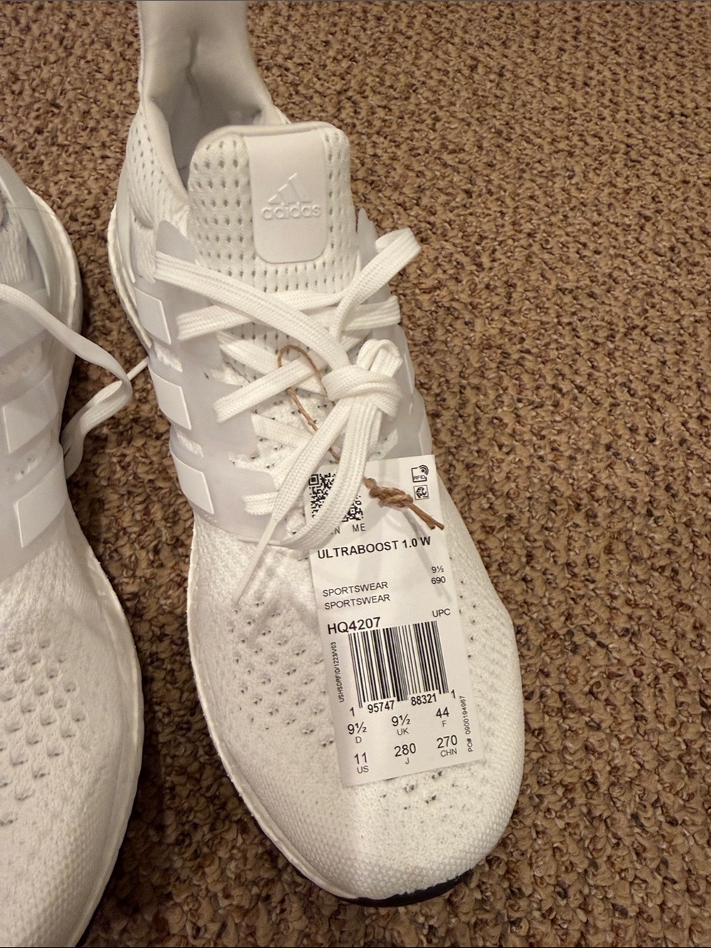 Adidas White Ultraboost Sneakers - NWT- Men’s 9.5/womens 11 - Picture 3 of 4